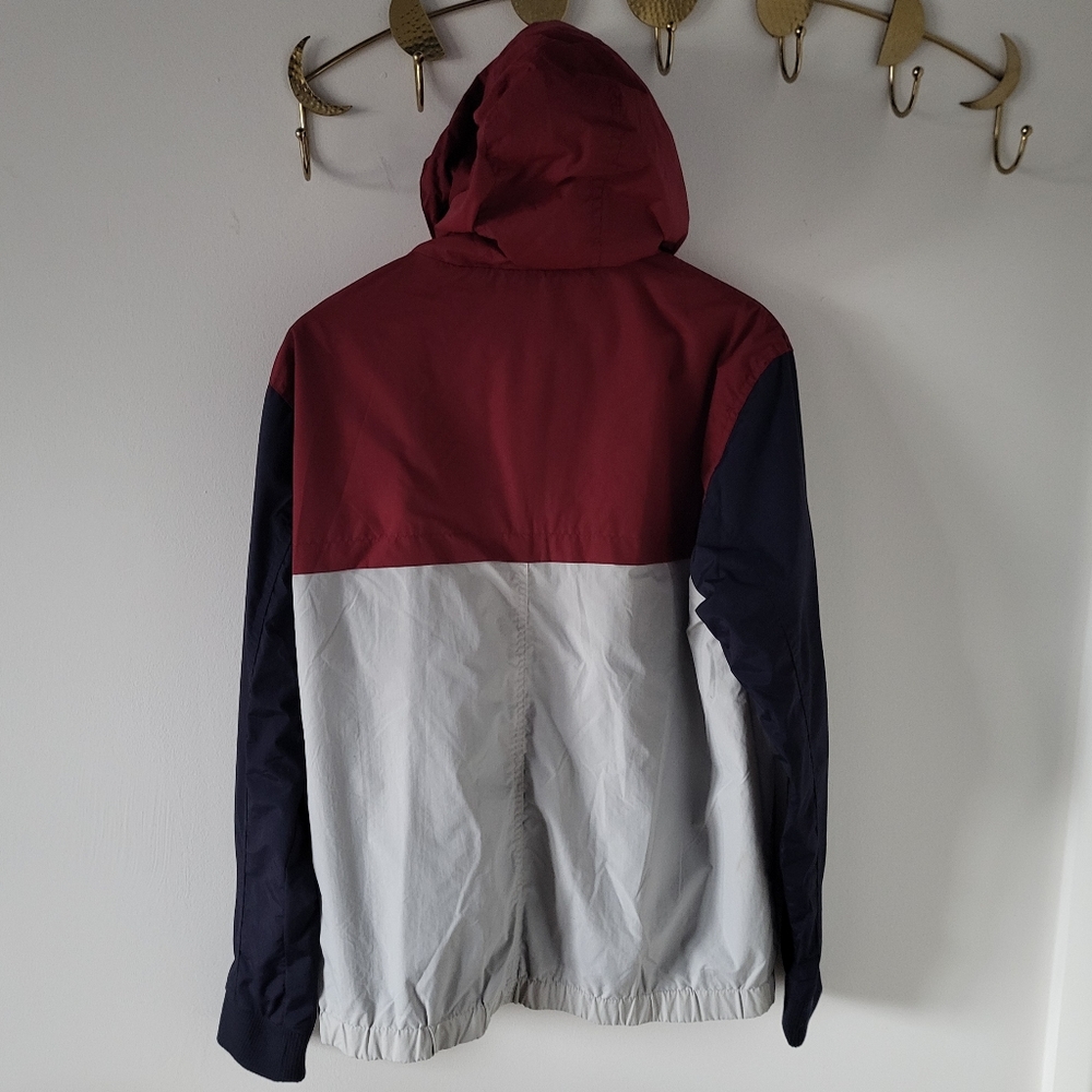 🌟Host Pick🌟 Men's Large Windbreaker in Burgundy Navy and Grey Burton Menswear - Picture 2 of 7